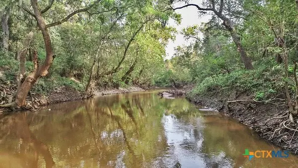 Edna, TX 77957,2698 County Road 284