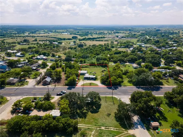 3 St #5, Lometa, TX 76853