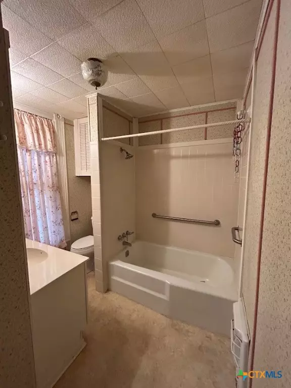 Seguin, TX 78155,304 W Krezdorn ST