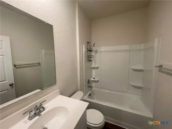 New Braunfels, TX 78130,457 Lynwood Gold