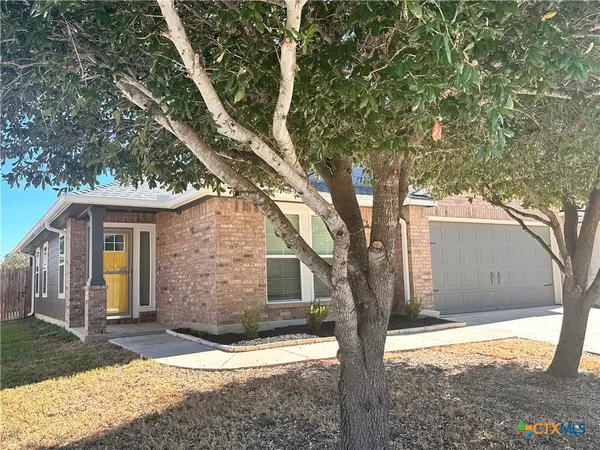 417 Capistrano DR, San Marcos, TX 78666