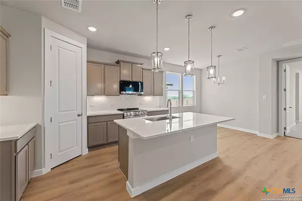 New Braunfels, TX 78130,741 Whitman ST