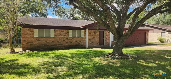 Edna, TX 77957,604 Davis ST