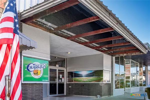 Edna, TX 77957,119 E Main ST