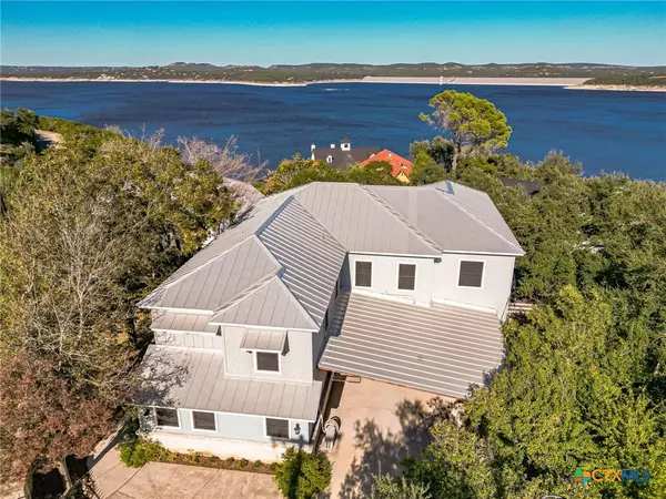 1950 Triple Peak DR, Canyon Lake, TX 78133