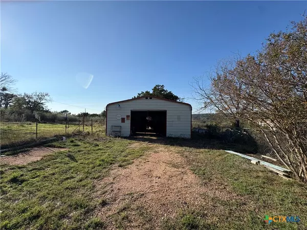 Burnet, TX 78611,103 Lakeview DR