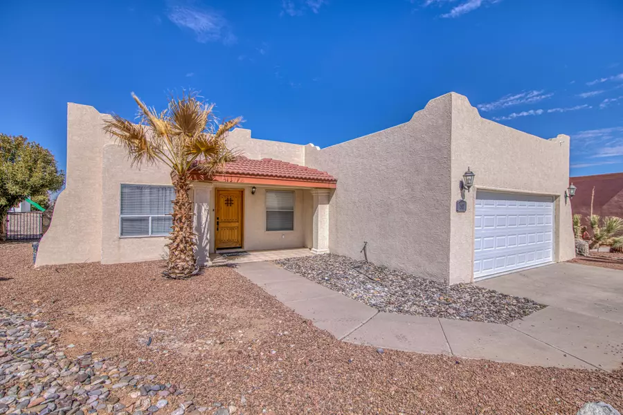 300 AVENIDA MIRADOR, Santa Teresa, NM 88008