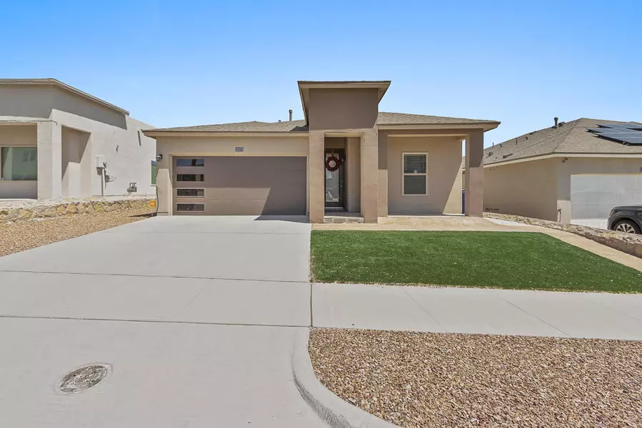 12573 BLUE HERON DR, El Paso, TX 79928