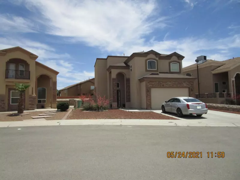 11520 Pedro Lucero, El Paso, TX 79934