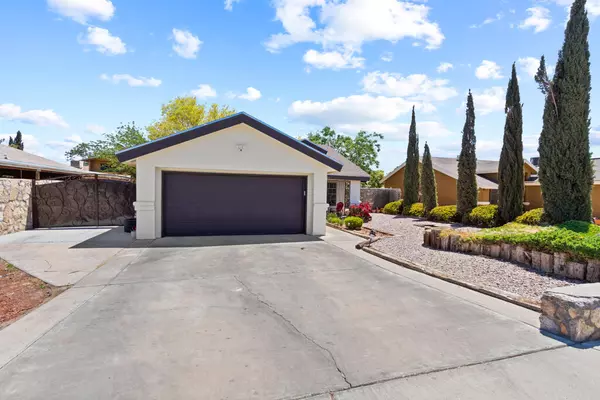 5781 CREST DR, Santa Teresa, NM 88008