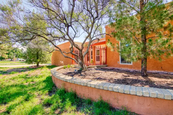 El Paso, TX 79932,5430 SOLEDAD LN