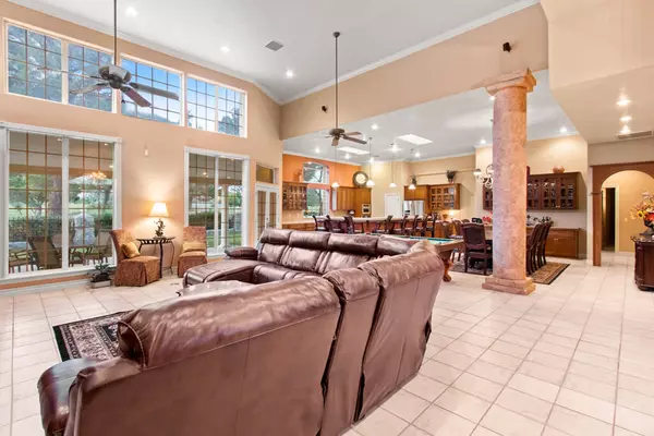 Horizon City, TX 79928,13003 HORIZON BLVD