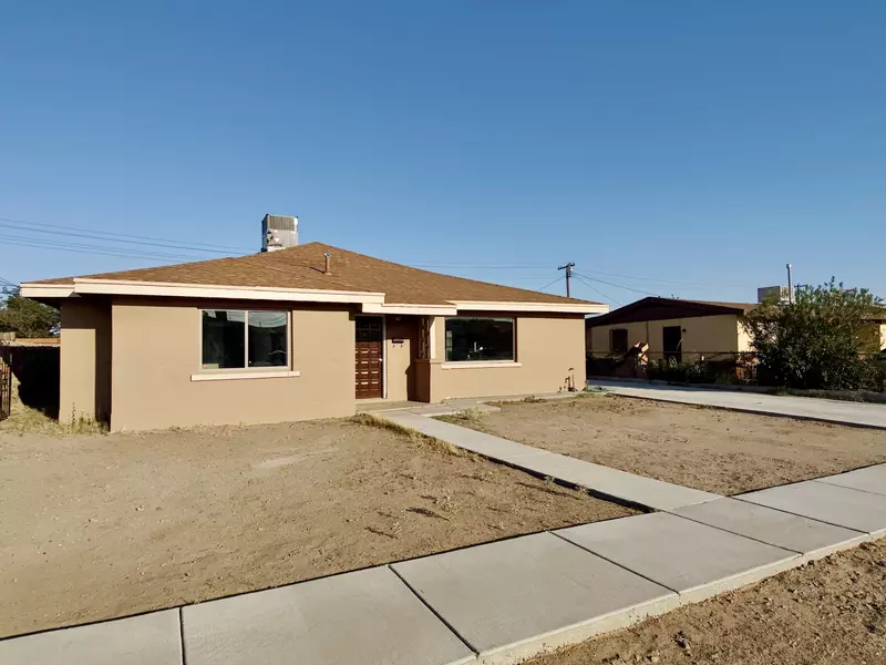 324 BEN SWAIN DR, El Paso, TX 79915