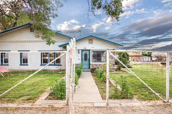 1624 Vinton RD, Anthony, NM 88021