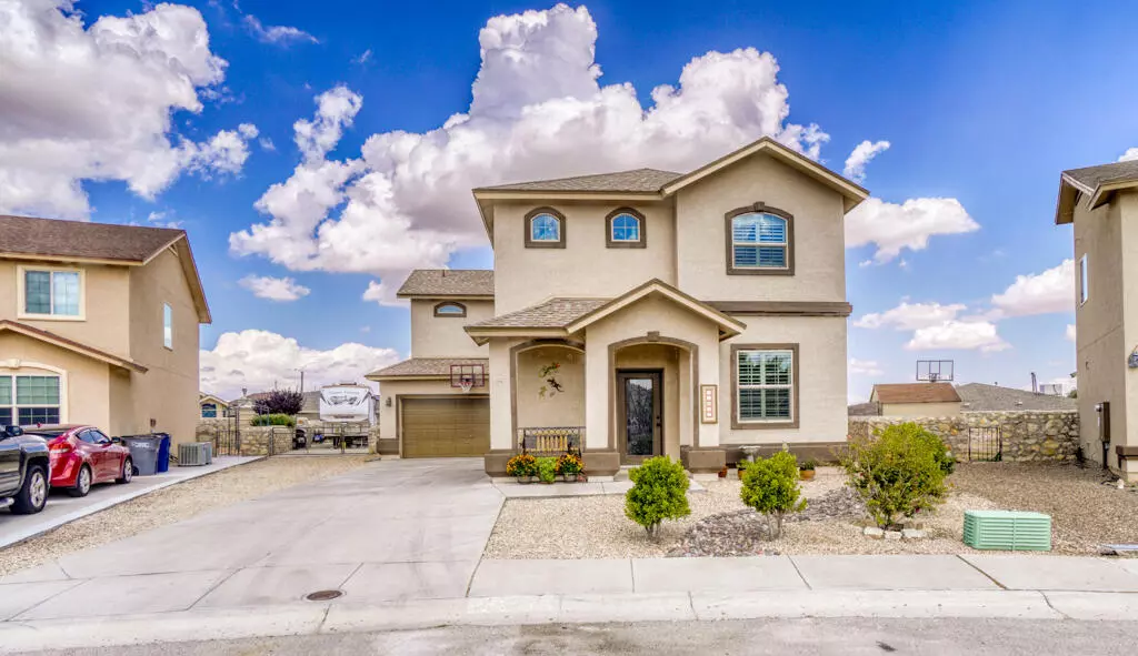 11057 Coyote Ranch LN, El Paso, TX 79934