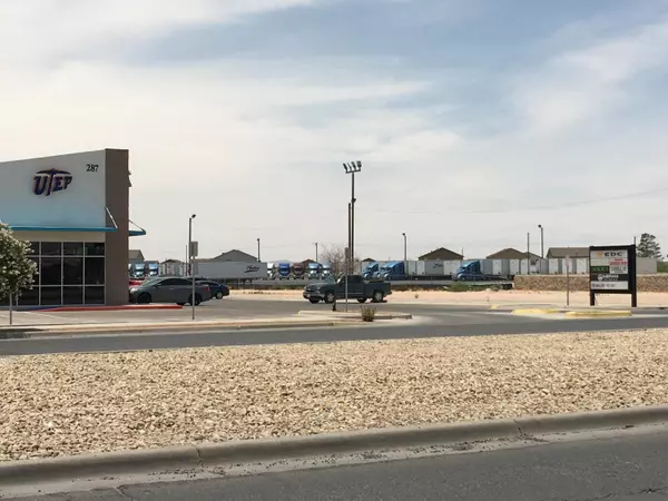 Horizon City, TX 79928,287 S DARRINGTON #6A