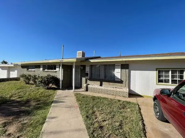 9526 Lindsey DR, El Paso, TX 79924