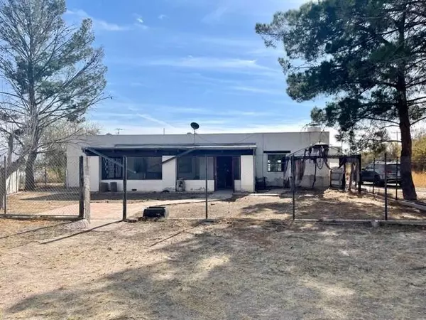 421 LIPPS RD, Anthony, NM 88021