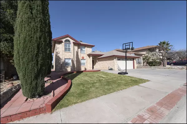 2125 SUN COUNTRY DR, El Paso, TX 79938