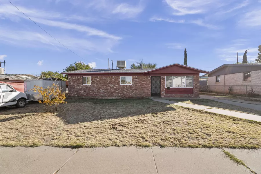 4924 Royal DR, El Paso, TX 79924