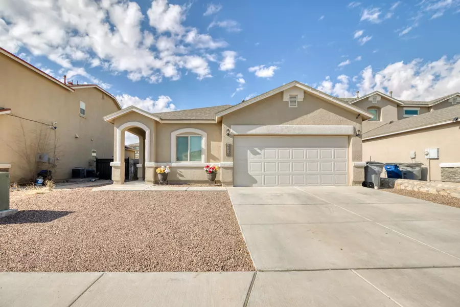 3897 LOMA CORTEZ, El Paso, TX 79938