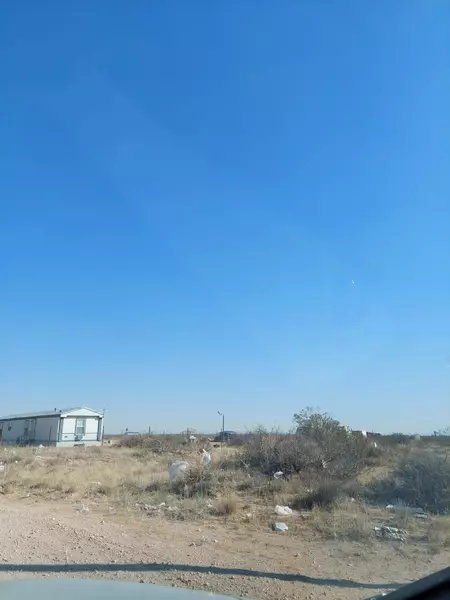 5 Arkmonk AVE, Clint, TX 79836