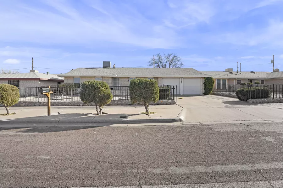 4940 Blossom AVE, El Paso, TX 79924