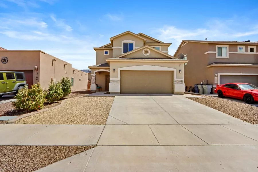 3704 LOMA CORTEZ DR, El Paso, TX 79938