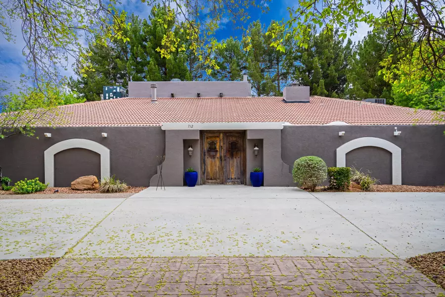 712 Waltham Court, El Paso, TX 79922