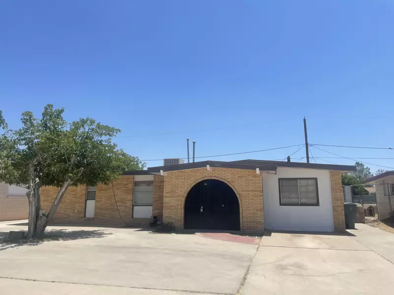 9027 Cuernavaca DR, El Paso, TX 79907