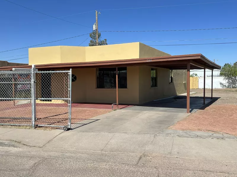 214 Sofia PL, El Paso, TX 79907