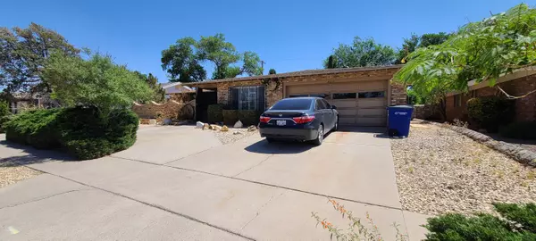 El Paso, TX 79925,8616 BASIL CT