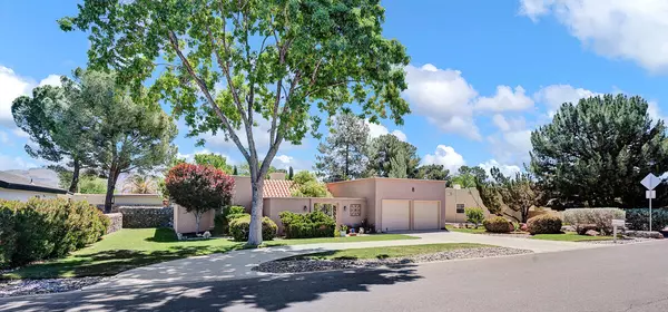 El Paso, TX 79922,4945 VISTA GRANDE CIR