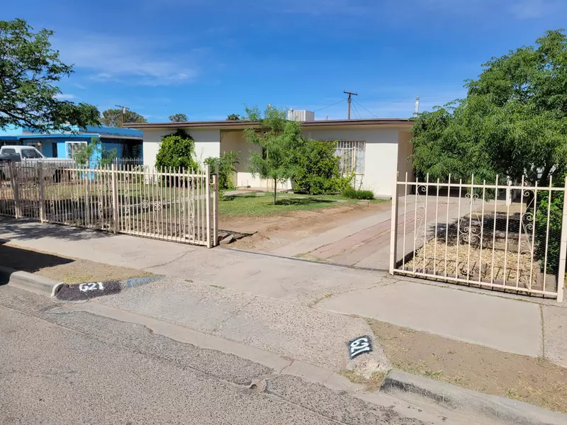 621 BARCELONA DR, El Paso, TX 79905