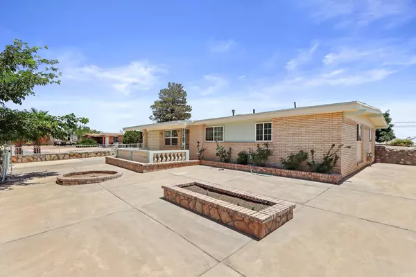 El Paso, TX 79924,10612 Teresa PL