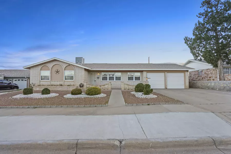 4704 Blossom AVE, El Paso, TX 79924