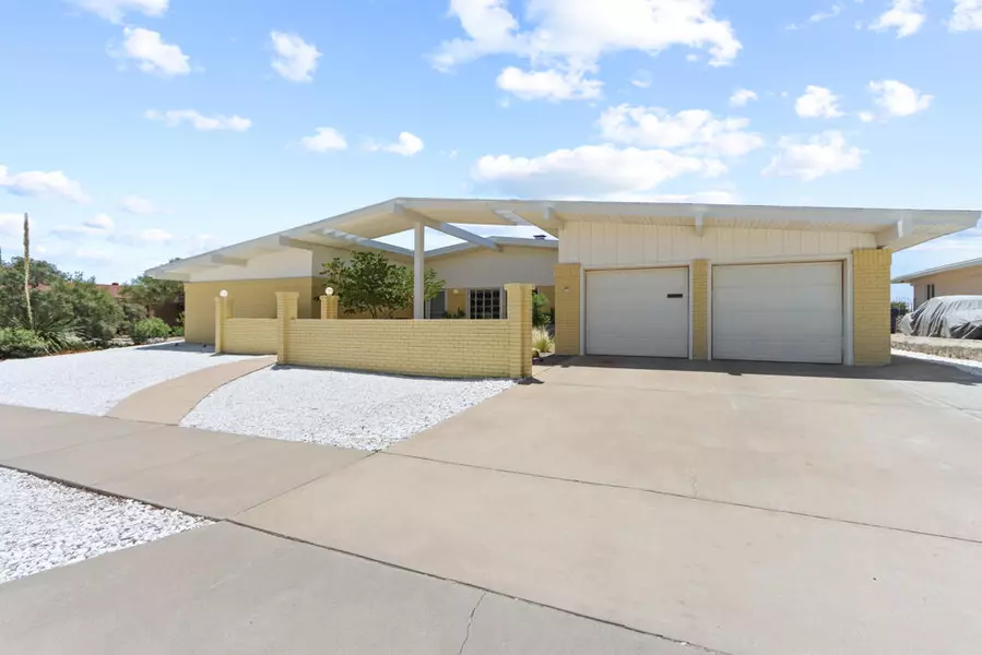 321 WINDROSE PL, El Paso, TX 79912