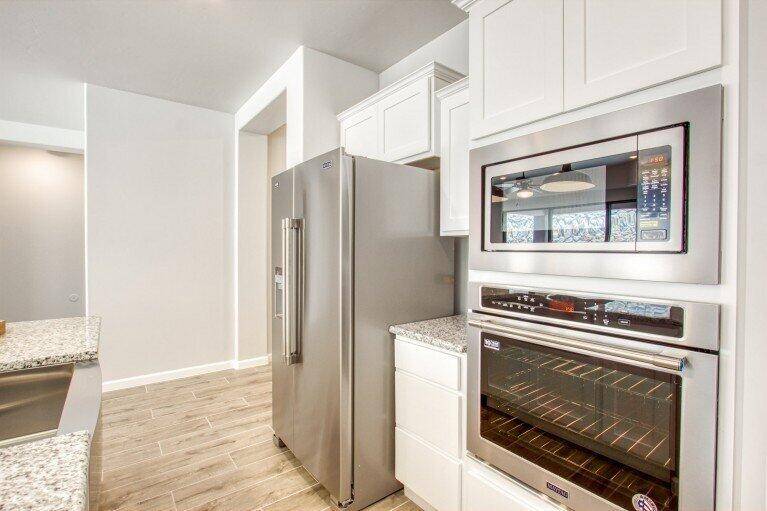 Santa Teresa, NM 88008,836 W Via Glorieta