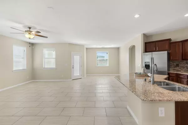 El Paso, TX 79928,1017 FLYER PL