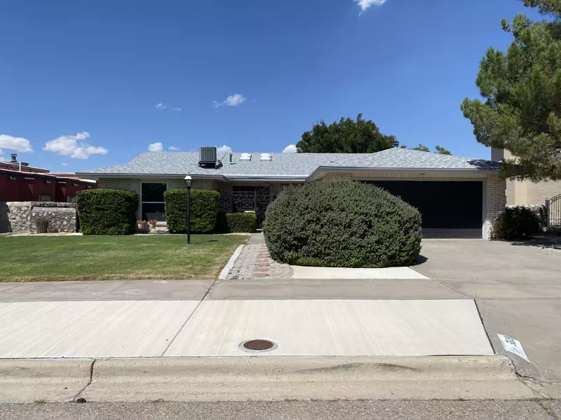 569 Bluff Canyon CIR, El Paso, TX 79912