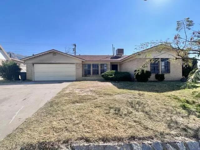 304 CORAL HILLS RD, El Paso, TX 79912