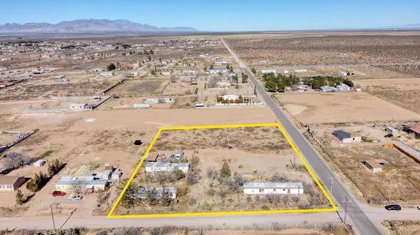 512 Byrum RD, Chaparral, NM 88081