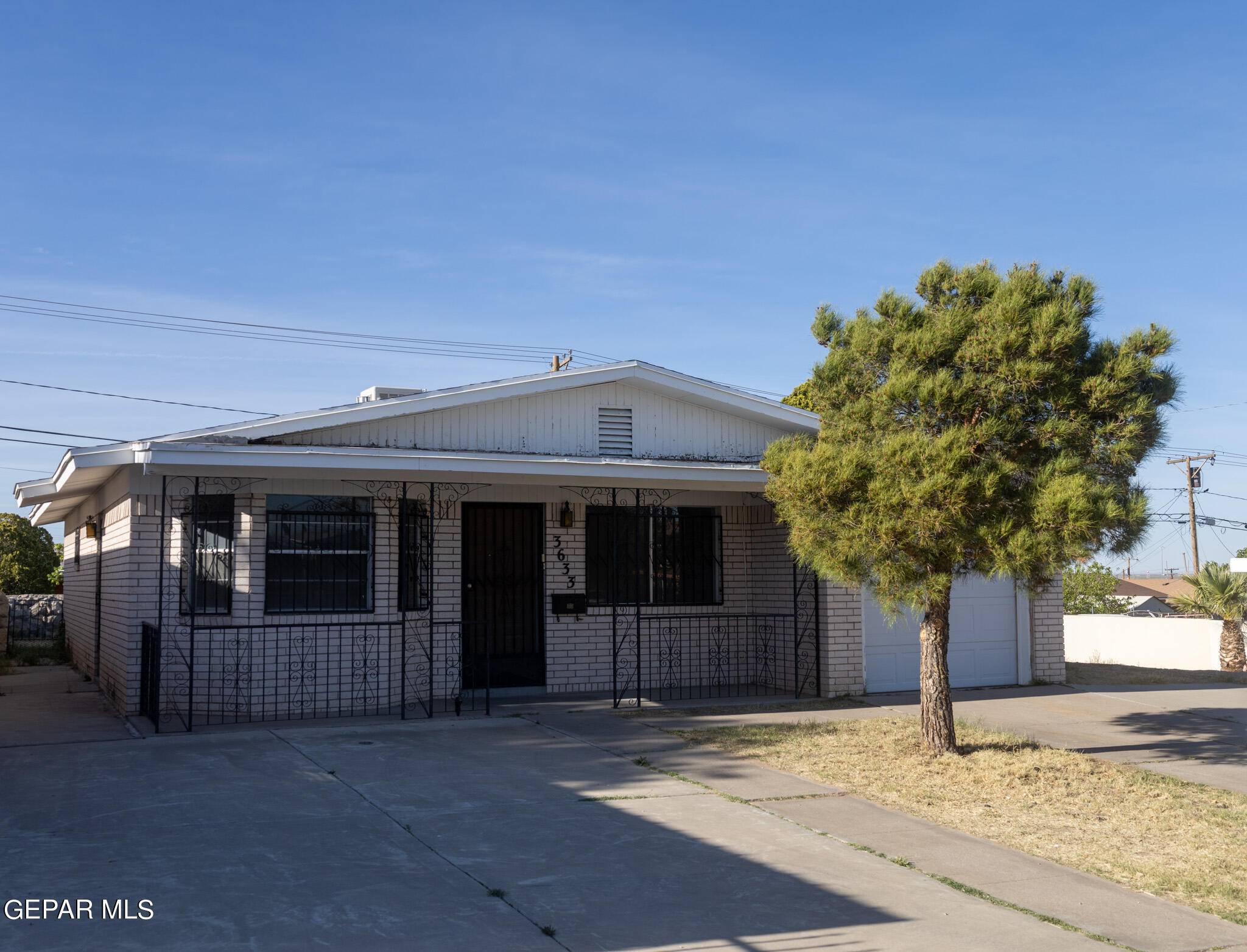 3633 Mc Connell AVE, El Paso, TX 79904