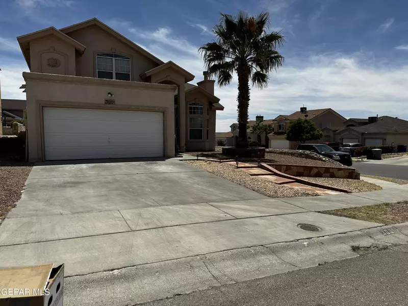 300 LIENEGE RENE CT, El Paso, TX 79932