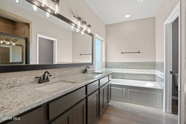 El Paso, TX 79938,2501 TONY HARPER ST