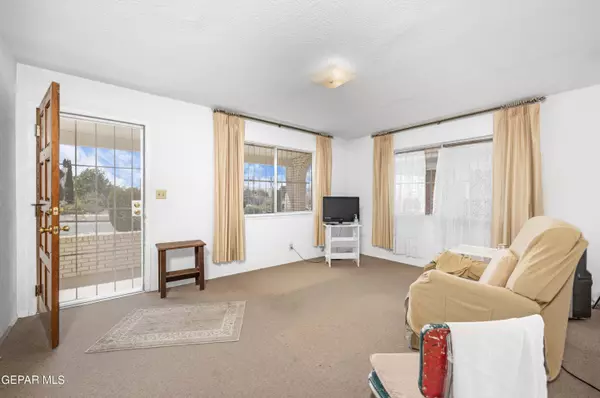 El Paso, TX 79903,4405 Cumberland AVE