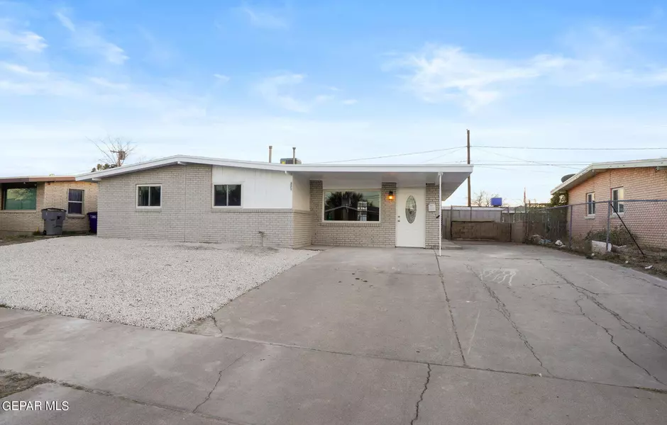 328 GLADYS AVE, El Paso, TX 79915