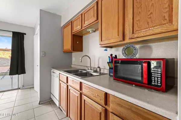 10736 Sunstone ST El Paso, TX 79924