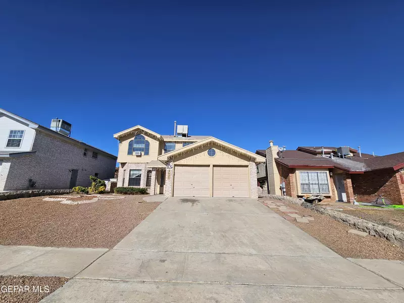 4625 Loma Escondida DR, El Paso, TX 79934