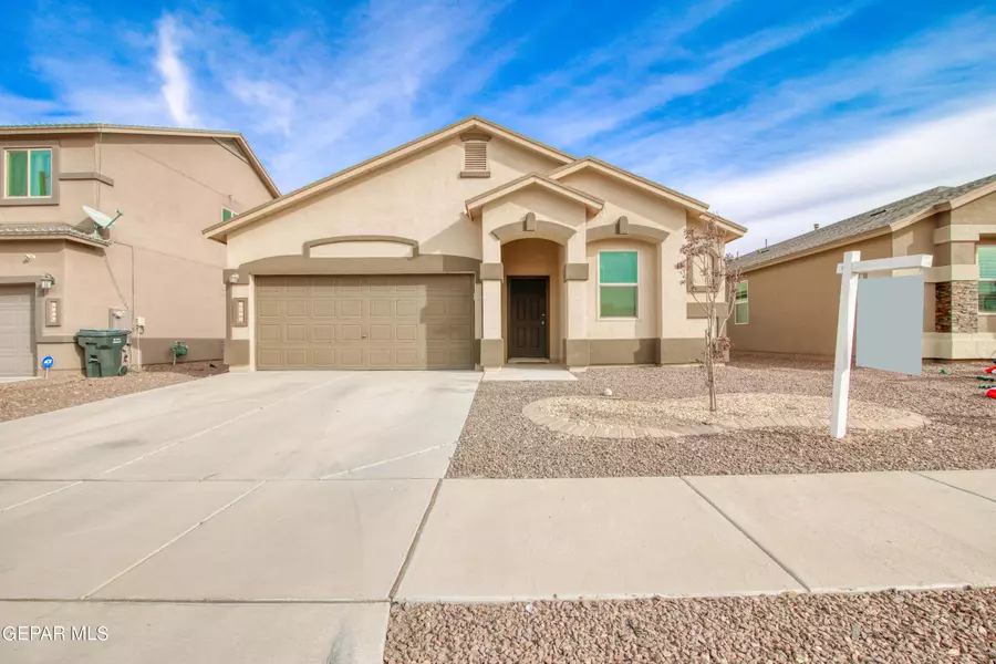 1040 EARTHSTAR PL, El Paso, TX 79928